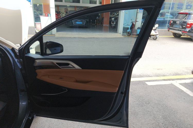 Used XPeng P5 2021 460E Right Front Door Interior