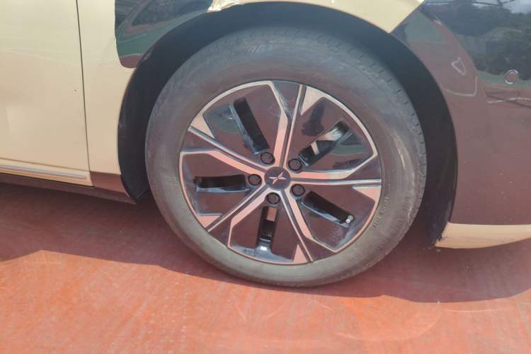 Used XPeng P5 2021 550P Right Front Wheel Hub