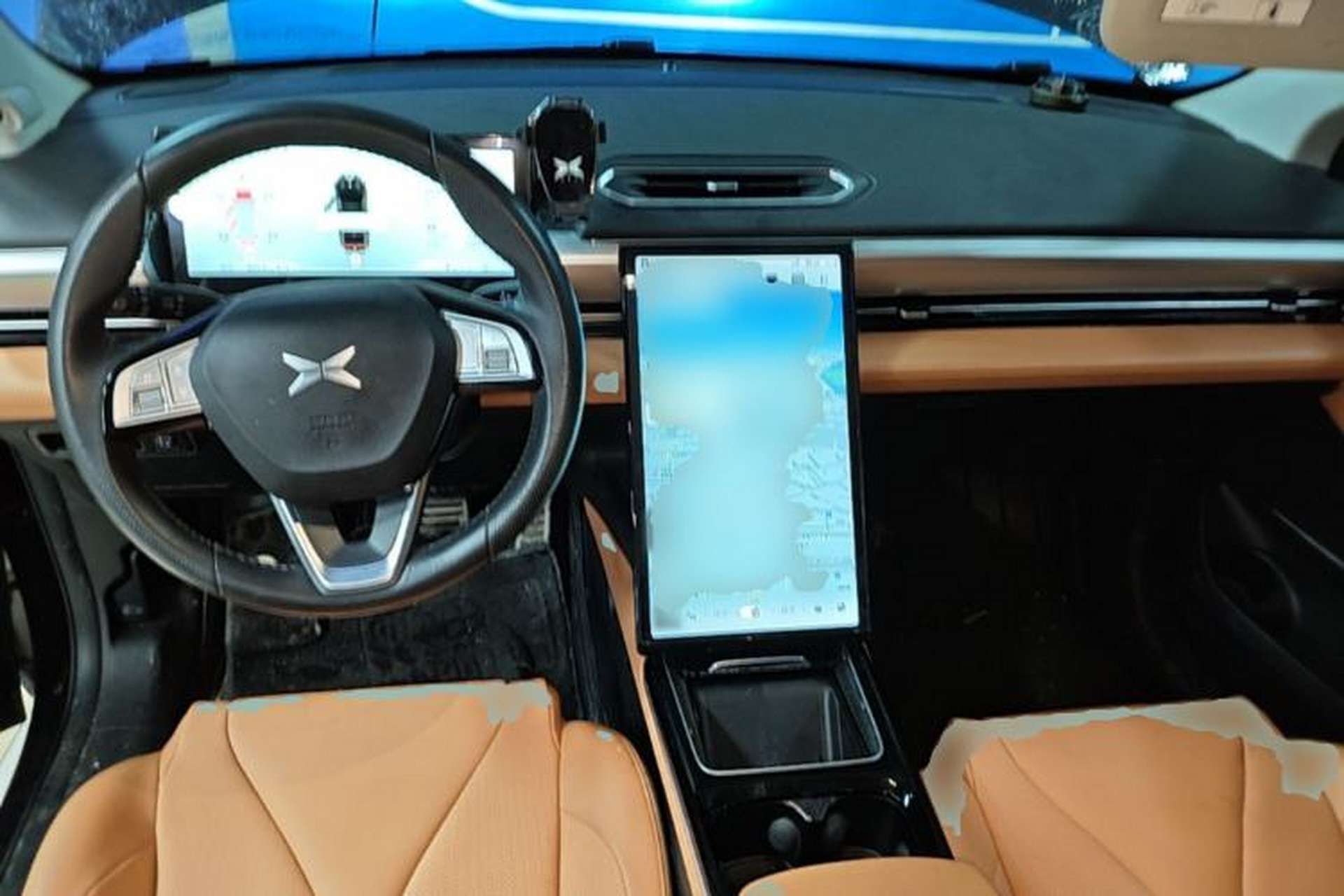 Used XPeng P5 2022 550E Center Console