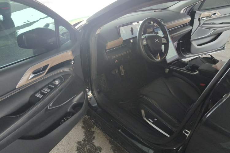 Used XPeng P5 2022 460E+ Driver Seat