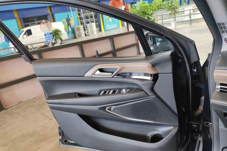 Used XPeng P5 2022 460E+ Interior 7