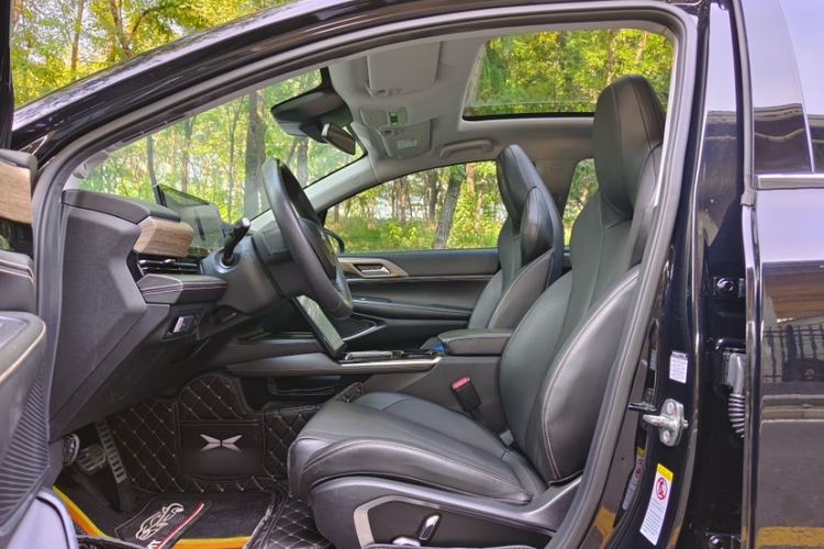 Used XPeng P5 2022 550E Left Front Seat