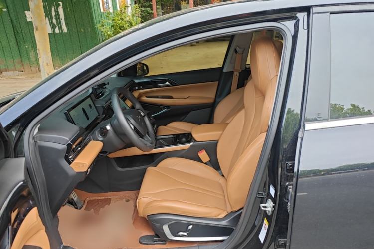 Used XPeng P5 2022 550E Left Front Seat