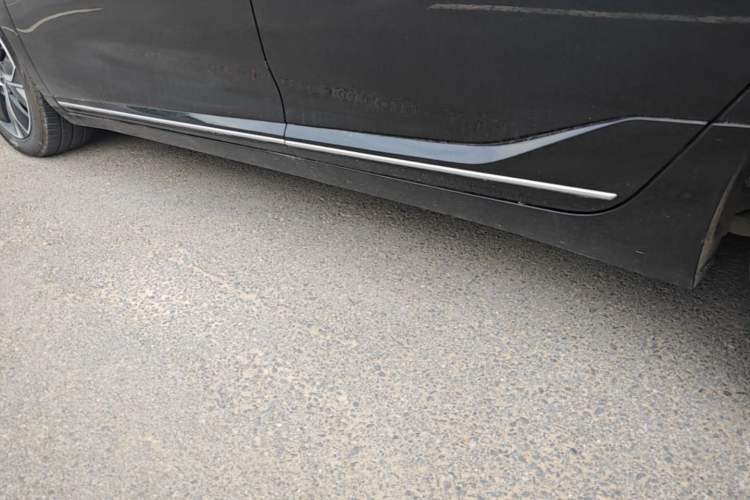 Used XPeng P5 2022 550E Left Side Sill
