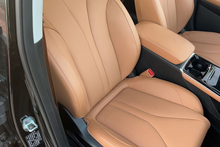 Used XPeng P5 2022 550E Right Front Seat