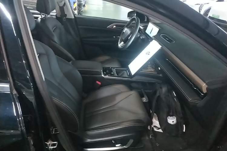 Used XPeng P5 2022 550E Right Front Seat