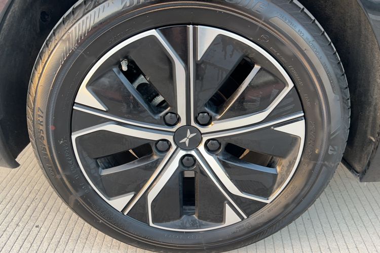 Used XPeng P5 2022 550E Right Rear Wheel Hub