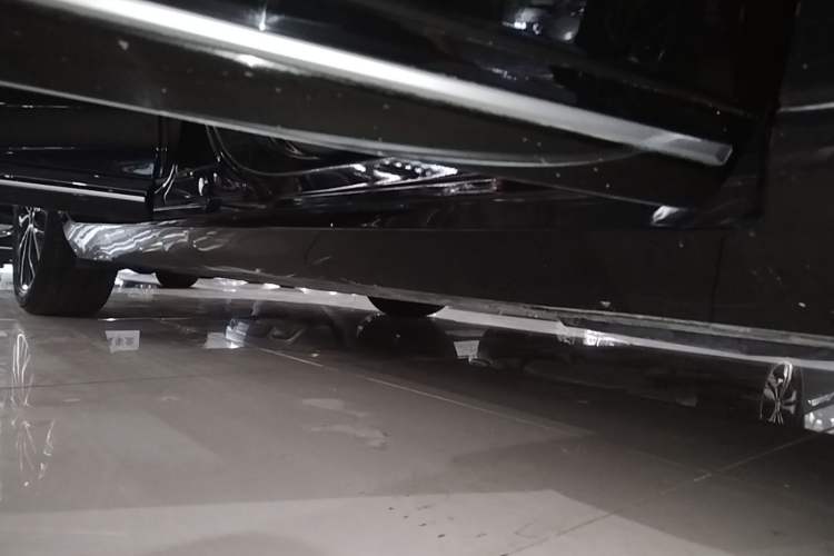 Used XPeng P5 2022 550E Right Side Sill