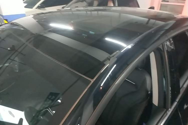 Used XPeng P5 2022 550E Roof