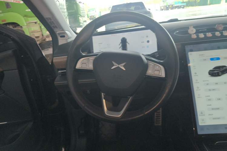 Used XPeng P5 2022 460E+ Steering Wheel