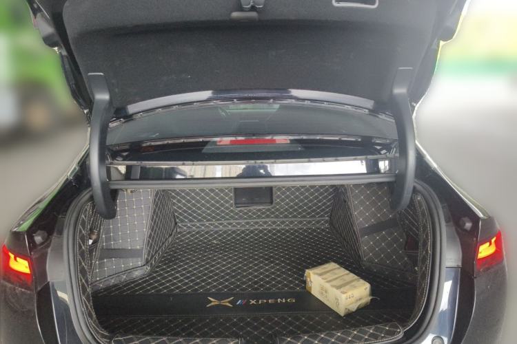 Used XPeng P5 2022 460E+ Trunk