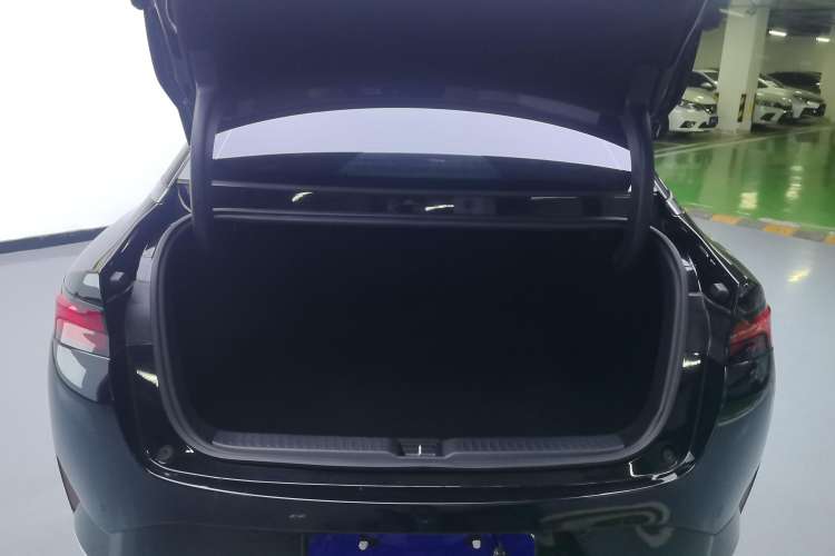 Used XPeng P5 2022 460E+ Trunk
