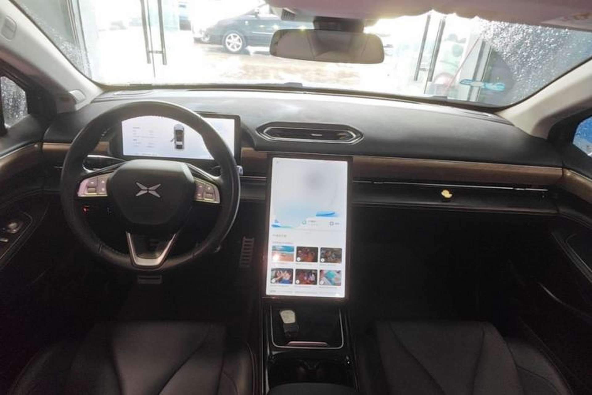 Used XPeng P5 2022 460E+ Center Console