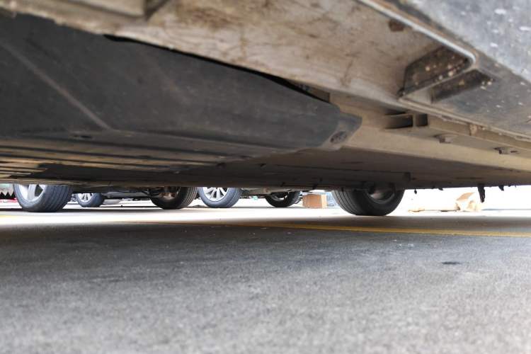 Used XPeng P5 2022 550E Chassis Front Left