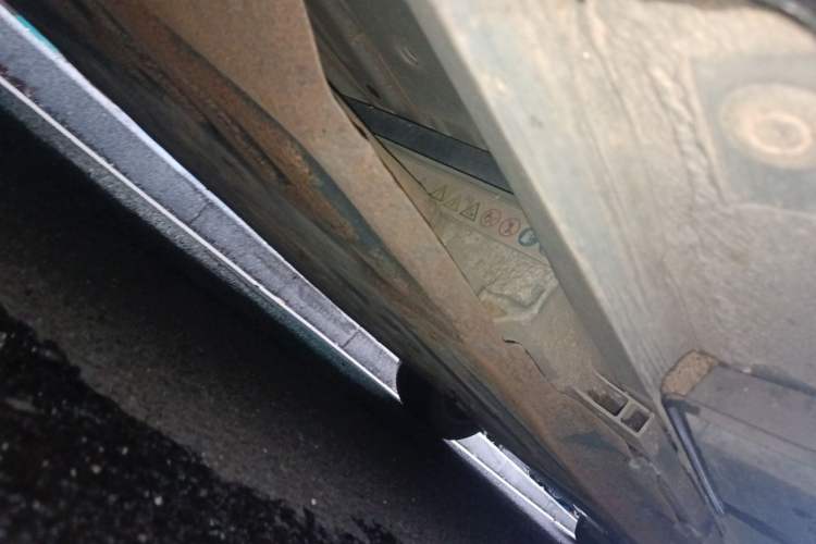 Used XPeng P5 2022 550P Chassis Front Left