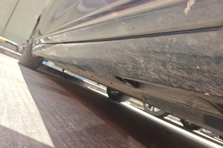 Used XPeng P5 2022 460E+ Chassis Front Right