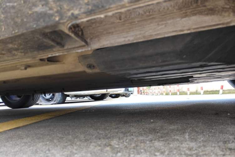Used XPeng P5 2022 550E Chassis Front Right