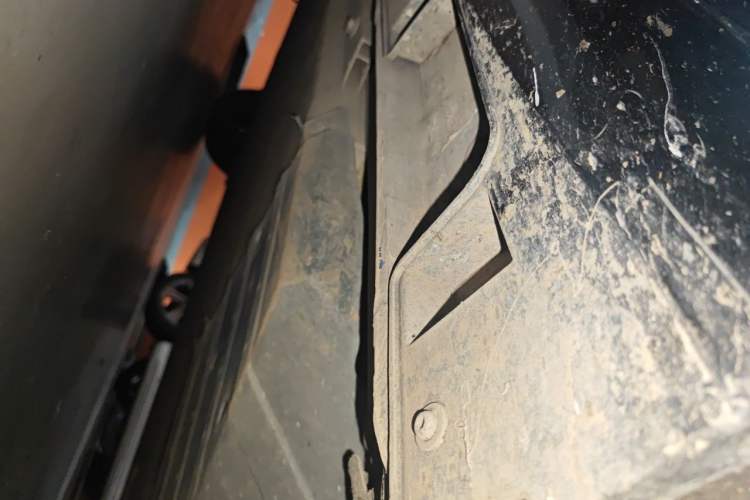 Used XPeng P5 2022 550P Chassis Front Right