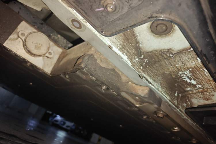 Used XPeng P5 2022 600P Chassis Rear Right