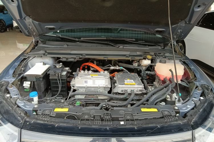 Used XPeng P5 2022 550E Engine Bay