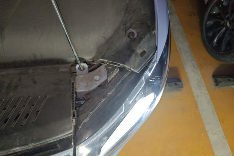 Used XPeng P5 2022 550P Engine Bay Left