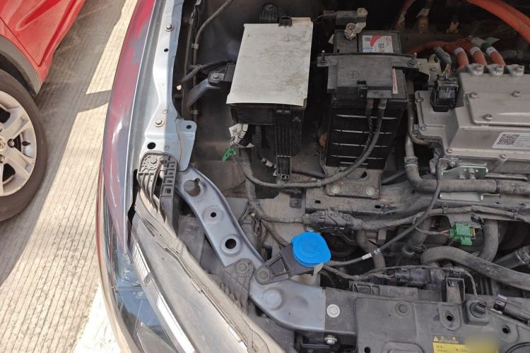 Used XPeng P5 2022 460E+ Engine Bay Right