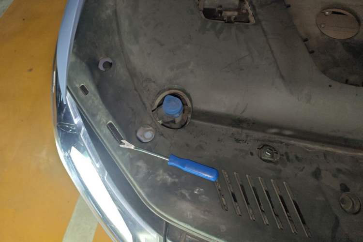 Used XPeng P5 2022 550P Engine Bay Right
