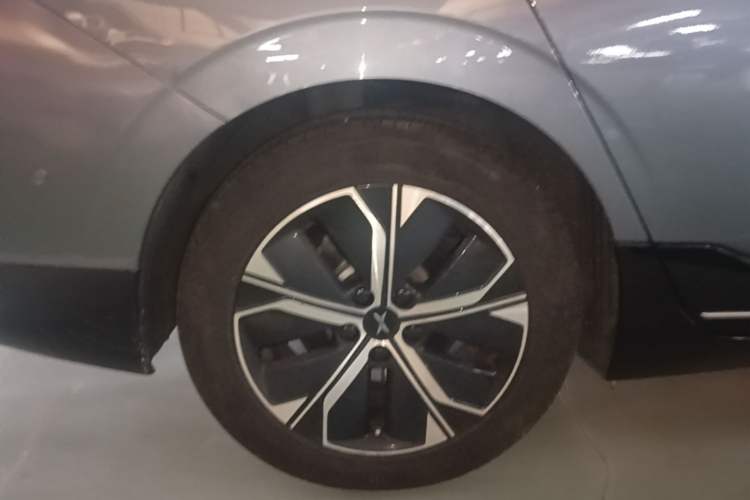 Used XPeng P5 2022 600P Exterior 5