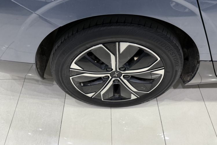 Used XPeng P5 2022 550E Exterior 9
