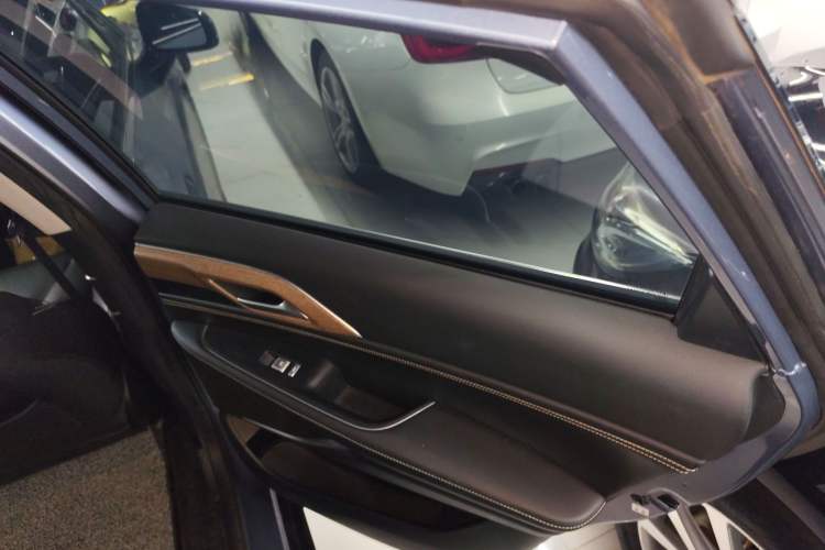 Used XPeng P5 2022 460P Interior 6