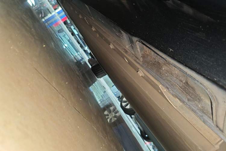 Used XPeng P5 2022 460E+ Left Side Sill