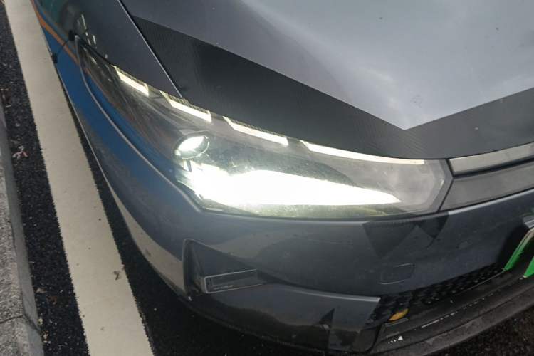 Used XPeng P5 2022 550P Right Front Headlight