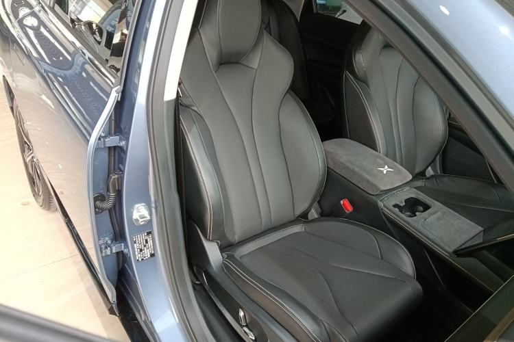 Used XPeng P5 2022 550E Right Front Seat