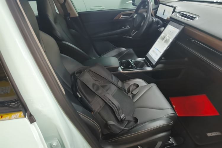 Used XPeng P5 2022 550E Right Front Seat