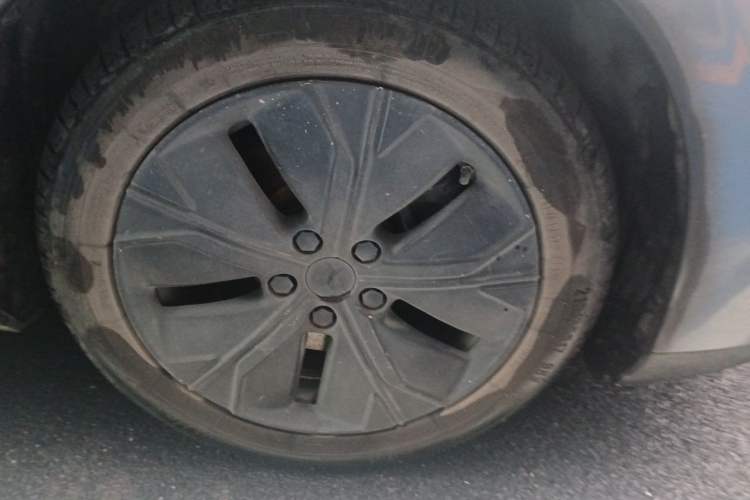 Used XPeng P5 2022 550P Right Front Wheel Hub