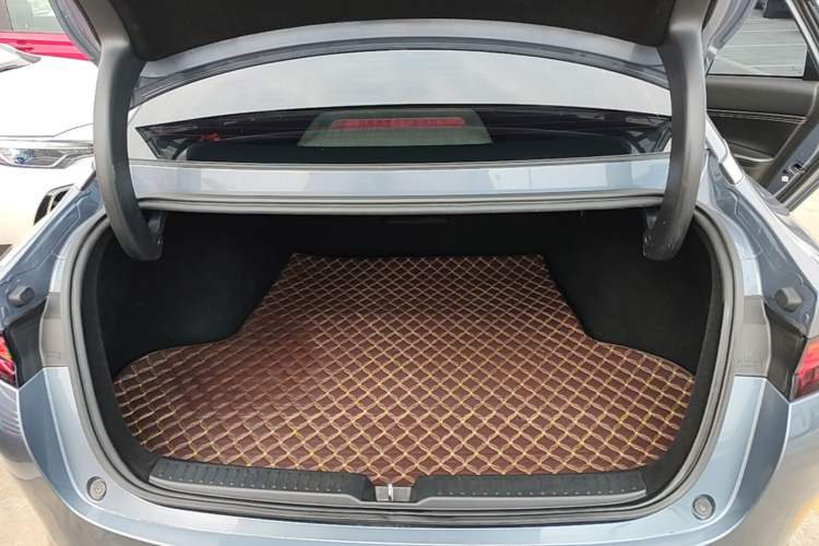 Used XPeng P5 2022 510E Trunk