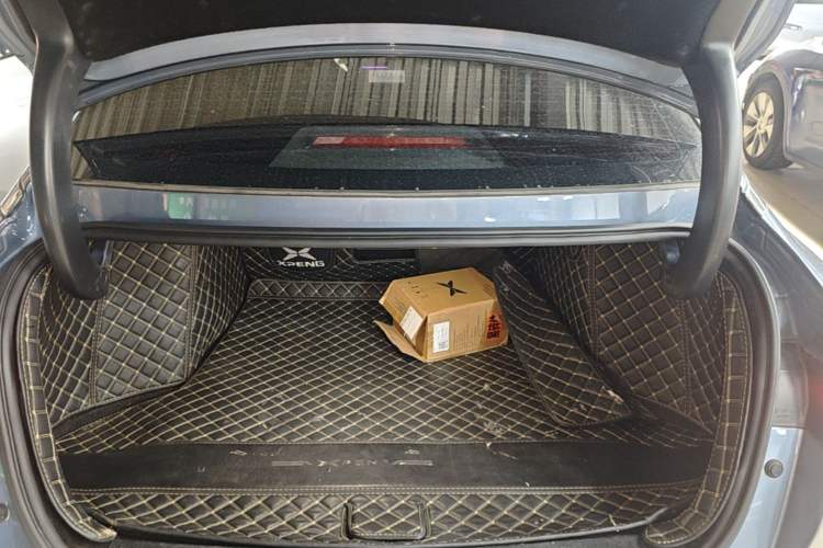 Used XPeng P5 2022 460E+ Trunk