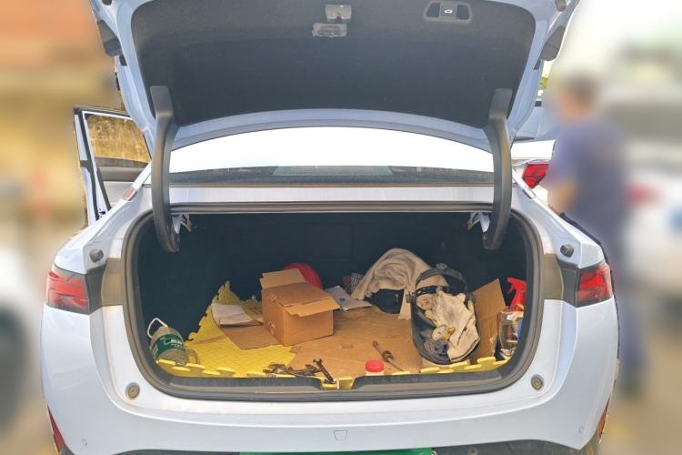Used XPeng P5 2022 550E Trunk