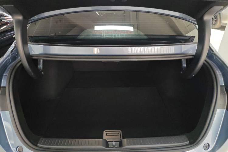 Used XPeng P5 2022 460E+ Trunk