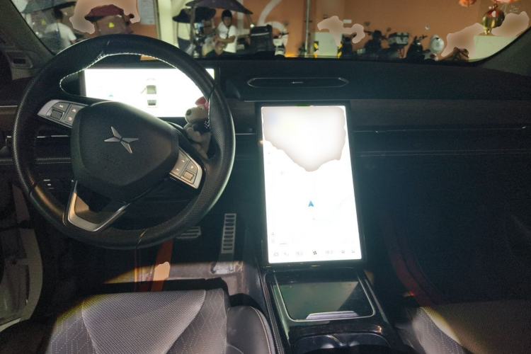Used XPeng P5 2022 550E Center Console