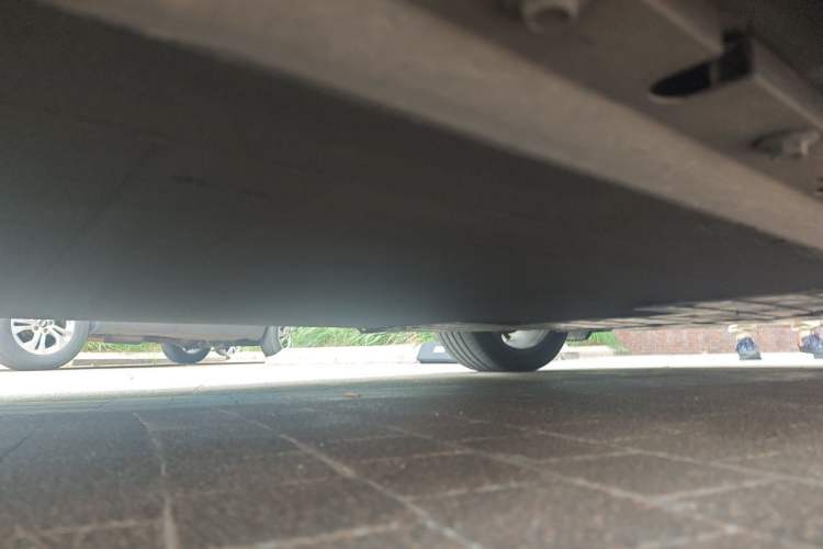 Used XPeng P5 2022 460E Chassis Front
