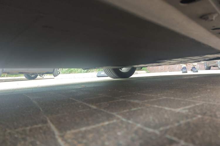 Used XPeng P5 2022 460E Chassis Rear Left