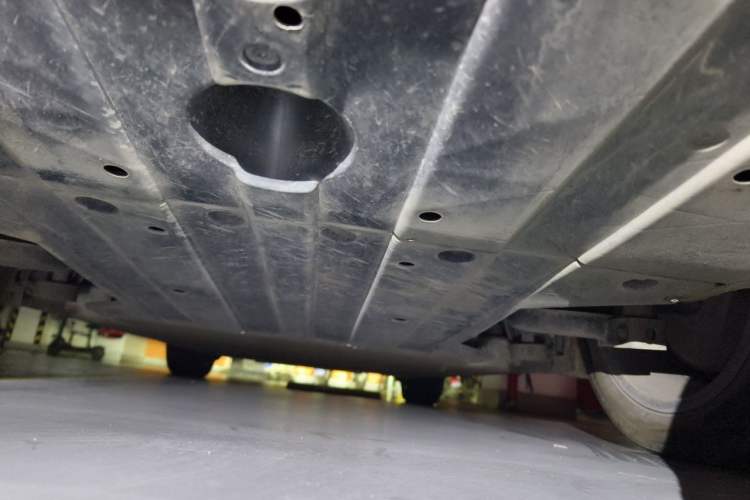 Used XPeng P5 2022 550E Chassis Rear