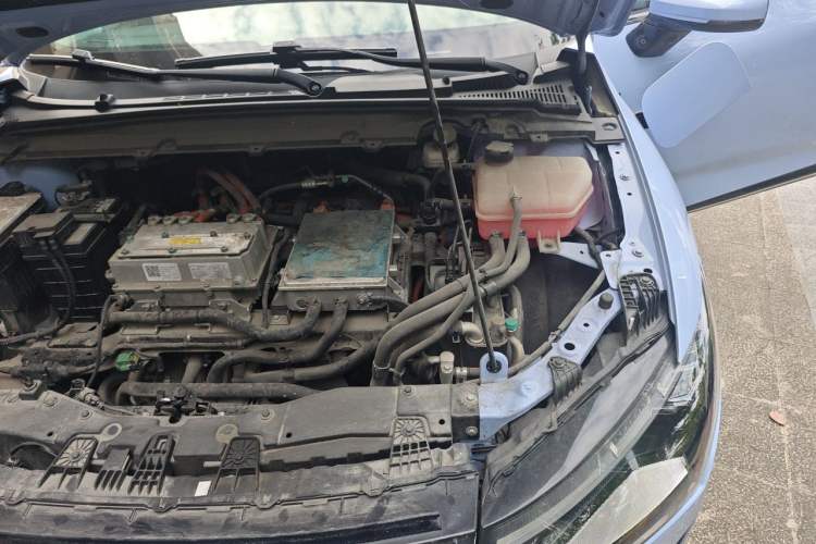 Used XPeng P5 2022 460E Engine Bay Left