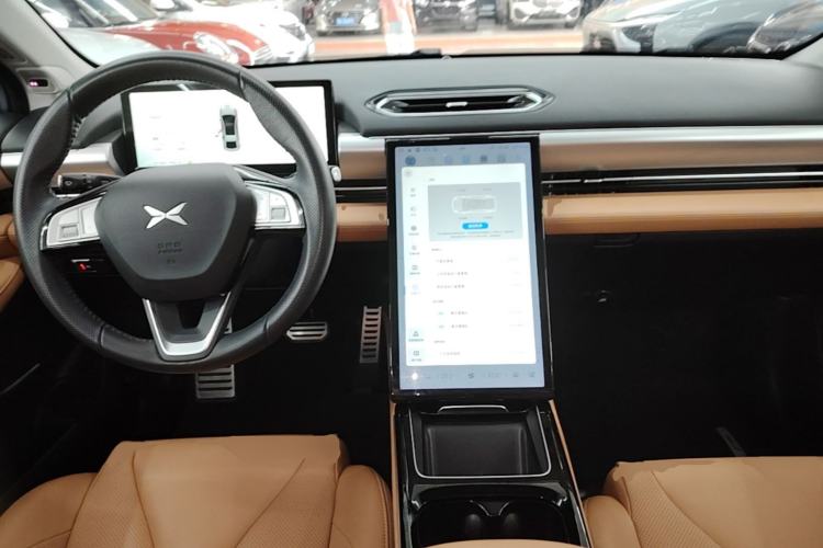 Used XPeng P5 2022 550P Center Console
