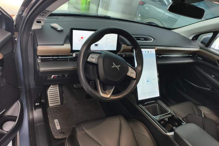 Used XPeng P5 2022 460E+ Center Console