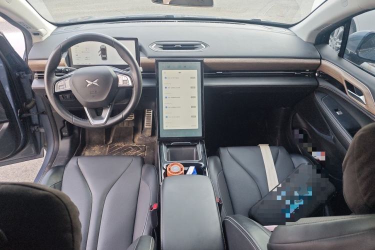 Used XPeng P5 2022 550E Center Console