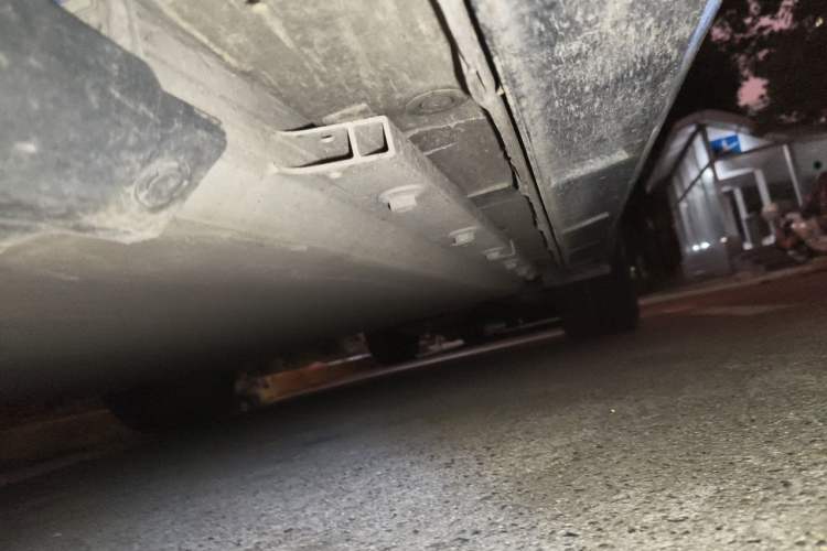 Used XPeng P5 2022 460E+ Chassis Front Left
