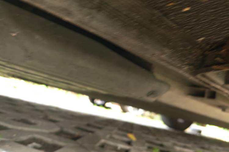 Used XPeng P5 2022 550E Chassis Front Left
