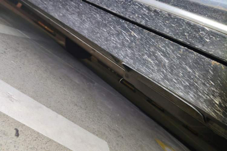 Used XPeng P5 2022 550E Chassis Front Right